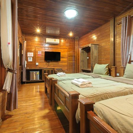 Denchai City Resort เด่นชัยซิตี้ รีสอร์ท Phrae Exteriör bild