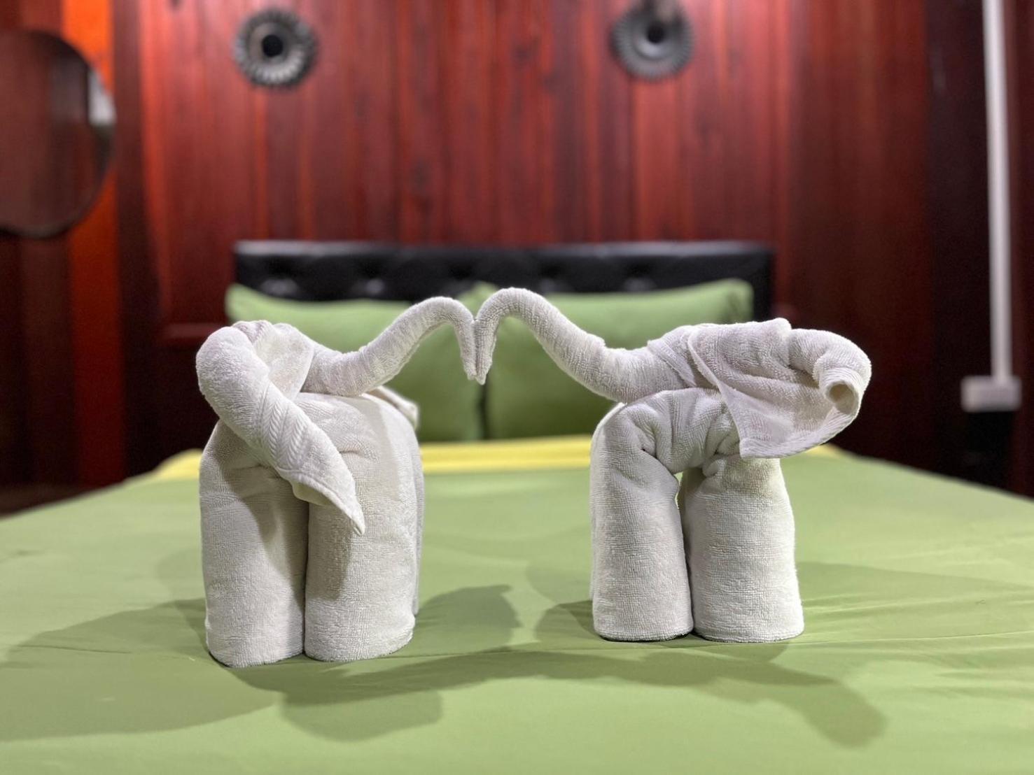 Denchai City Resort เด่นชัยซิตี้ รีสอร์ท Phrae Exteriör bild